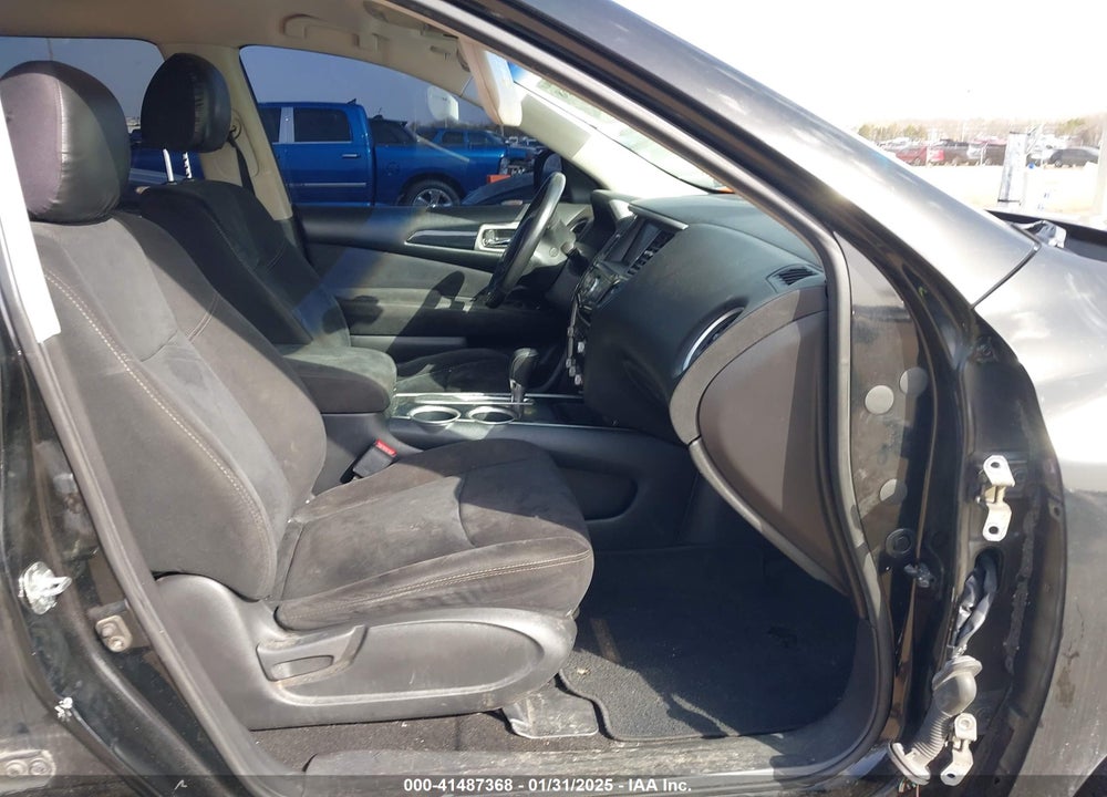 2013 NISSAN PATHFINDER SV VIN: 5N1AR2MN7DC683648