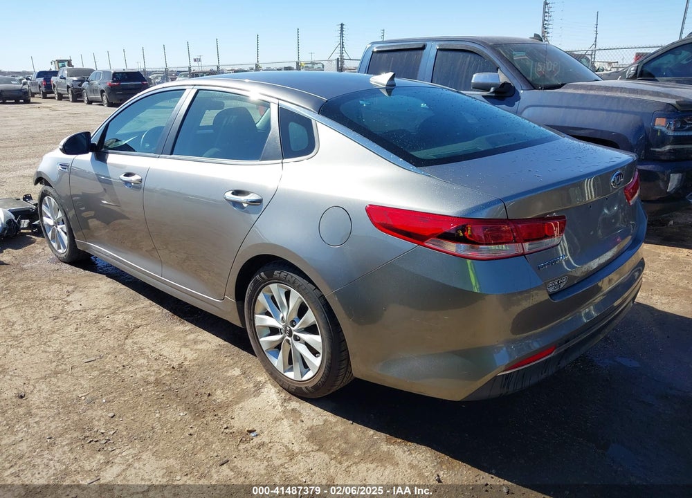 2017 KIA OPTIMA VIN: 5XXGT4L36HG133181