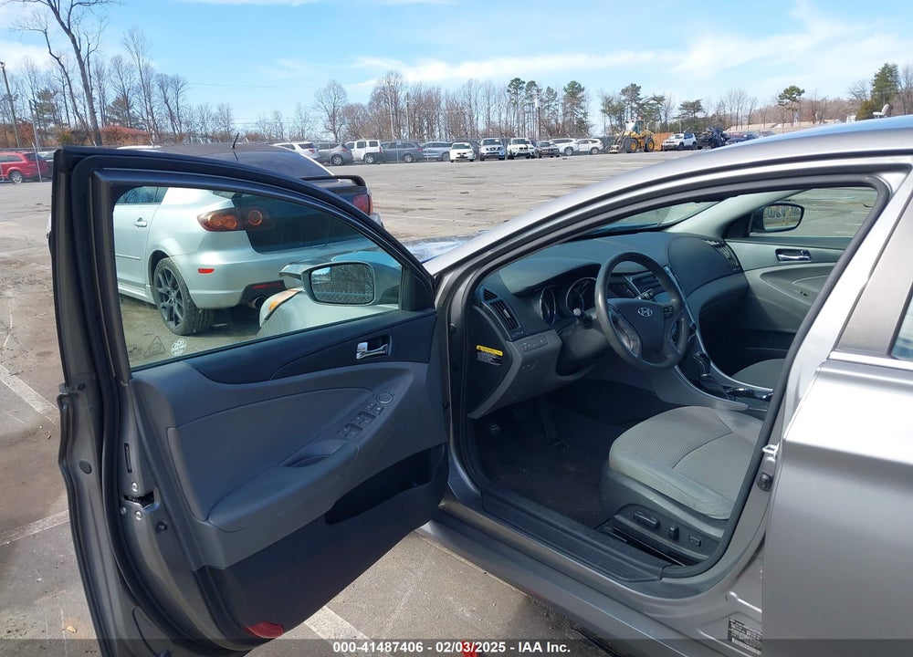 2014 HYUNDAI SONATA VIN: 5NPEB4AC4EH943292