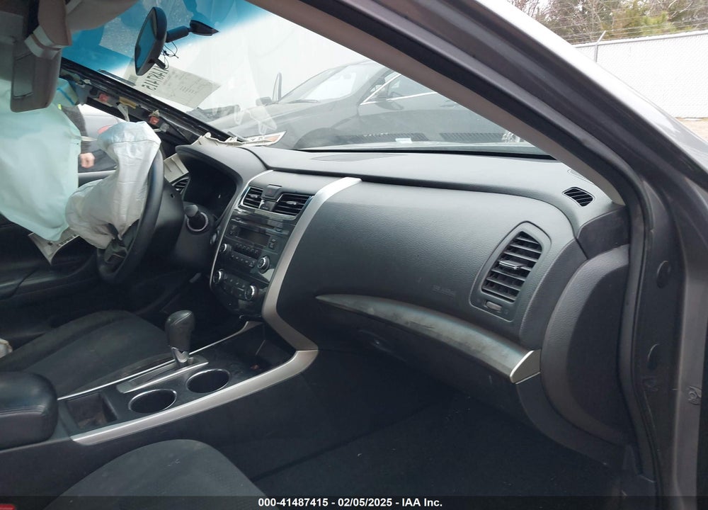 2015 NISSAN ALTIMA VIN: 1N4AL3AP5FC483040