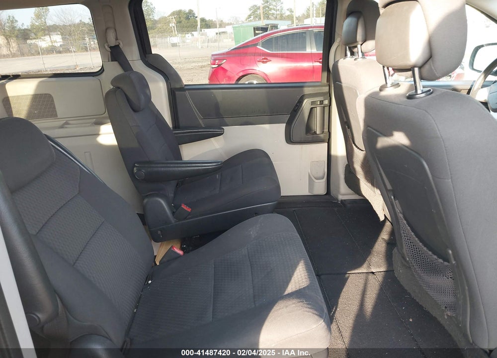 2010 DODGE GRAND CARAVAN HERO VIN: 2D4RN3D16AR389962