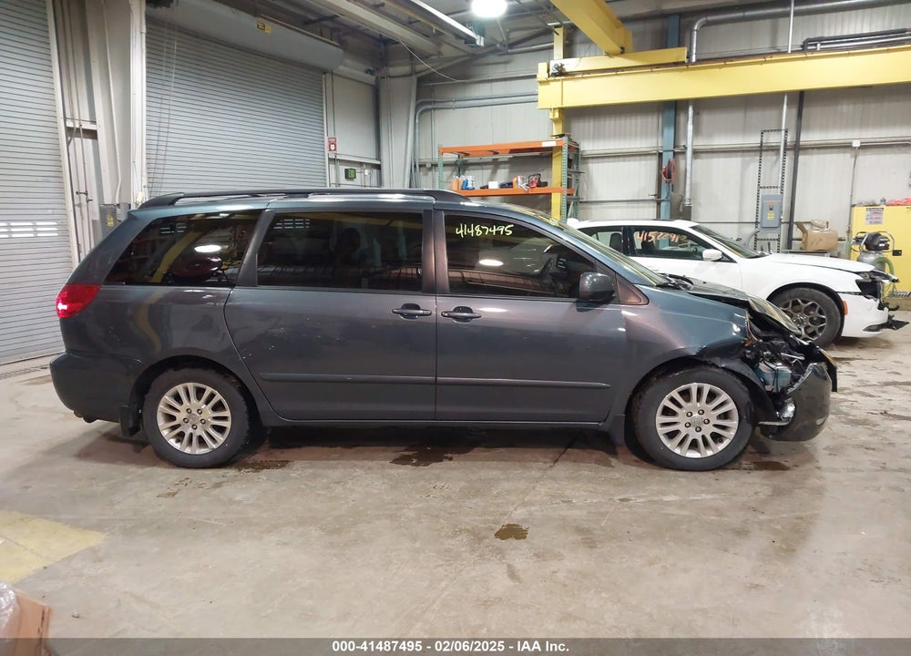 2010 TOYOTA SIENNA XLE/XLE LIMITED VIN: 5TDYK4CC2AS309994
