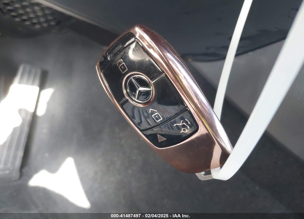 2022 MERCEDES-BENZ E 350 VIN: W1KZF8DB2NB027895