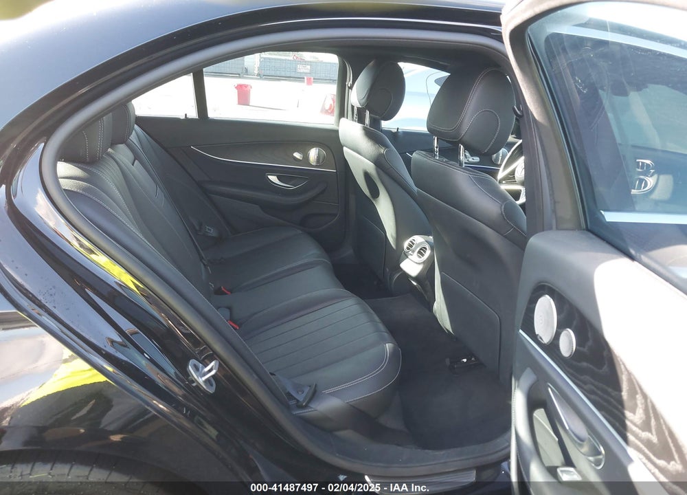 2022 MERCEDES-BENZ E 350 VIN: W1KZF8DB2NB027895