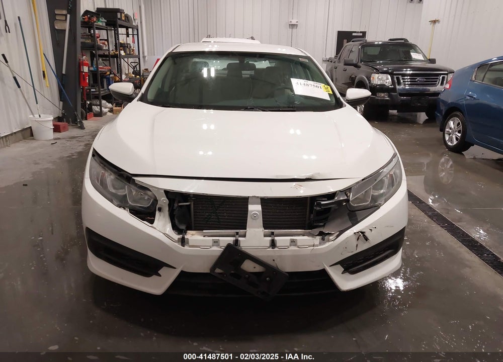 2017 HONDA CIVIC VIN: 19XFC2F58HE057596