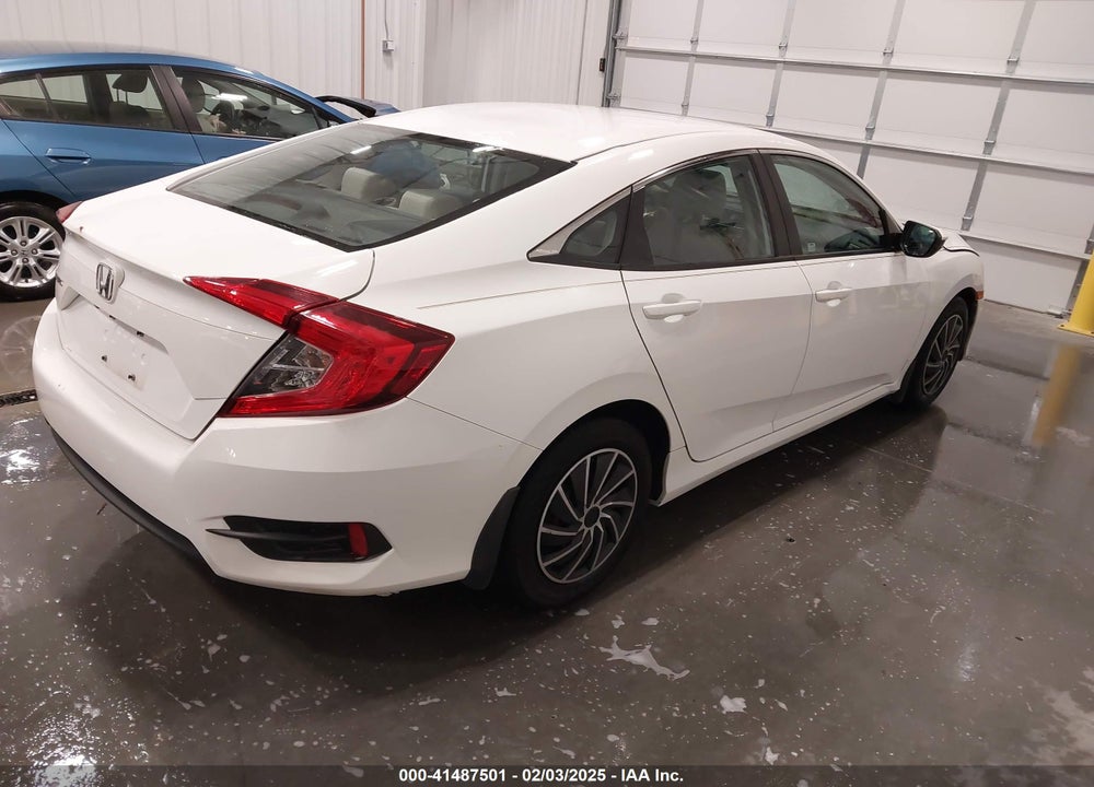 2017 HONDA CIVIC VIN: 19XFC2F58HE057596