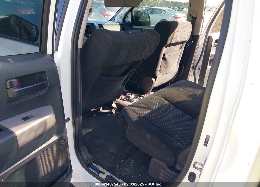 2007 TOYOTA TUNDRA SR5 V8 VIN: 5TFRV54137X008183