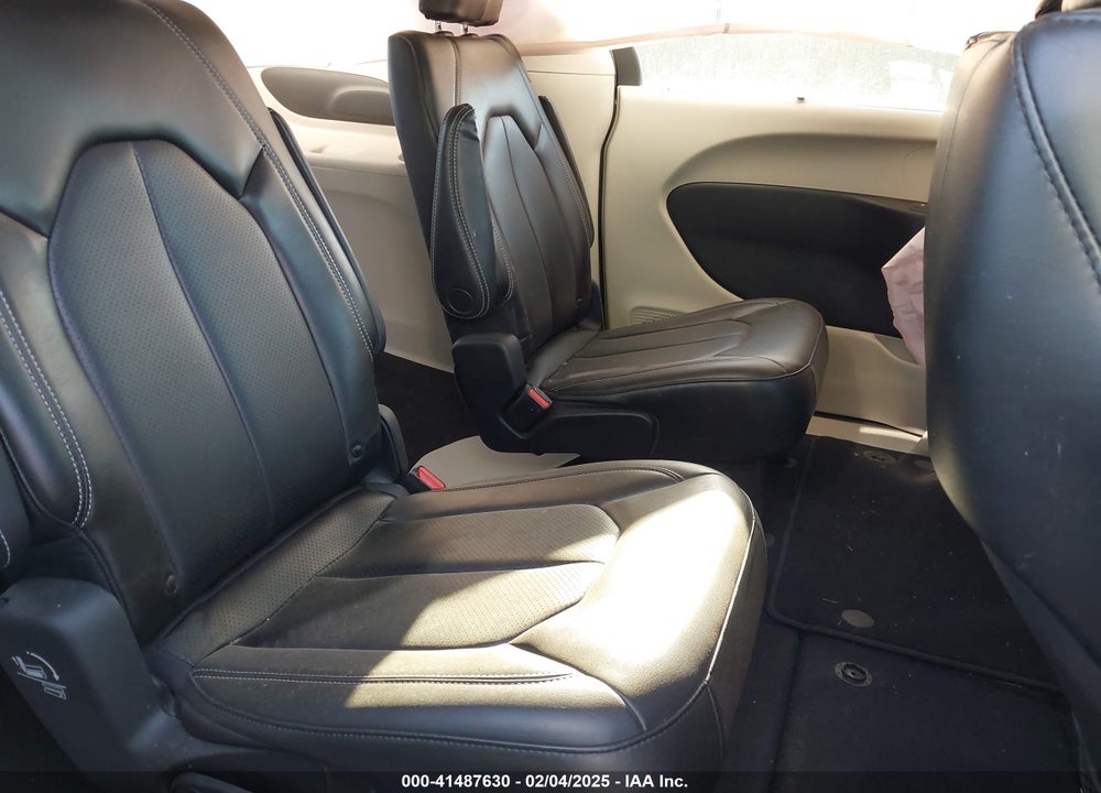 2023 CHRYSLER PACIFICA TOURING L VIN: 2C4RC1BGXPR546769