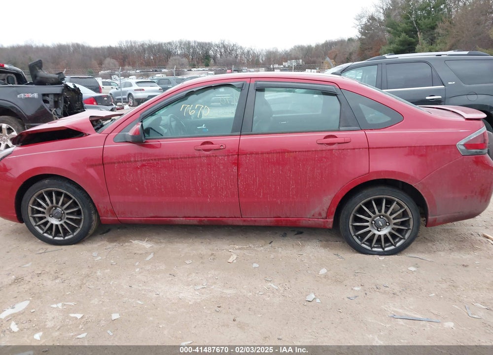 2011 FORD FOCUS SES VIN: 1FAHP3GN8BW113458