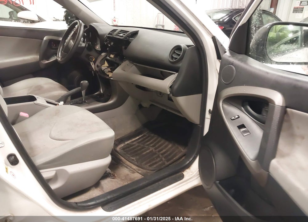 2010 TOYOTA RAV4 VIN: JTMBF4DV4AD022937