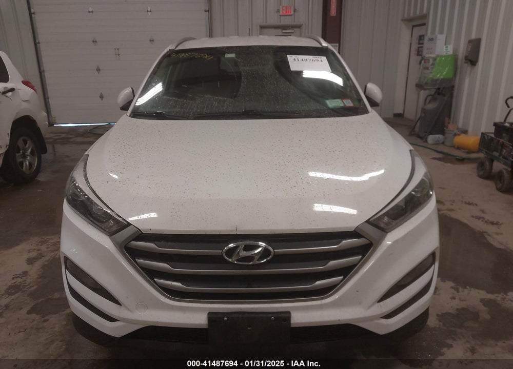 2017 HYUNDAI TUCSON SE VIN: KM8J3CA45HU508706