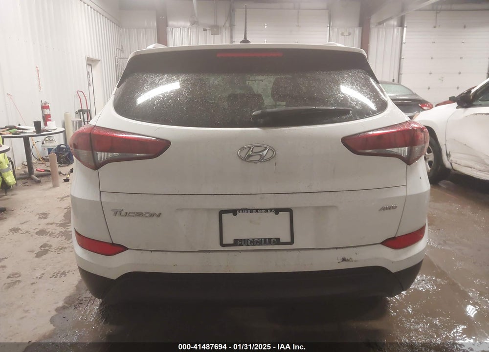 2017 HYUNDAI TUCSON SE VIN: KM8J3CA45HU508706