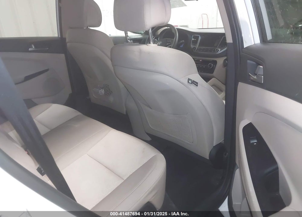 2017 HYUNDAI TUCSON SE VIN: KM8J3CA45HU508706