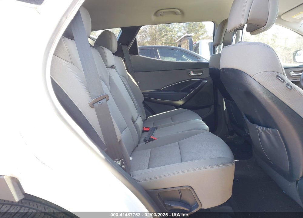 2017 HYUNDAI SANTA FE SPORT 2.4L VIN: 5XYZU3LB2HG426594