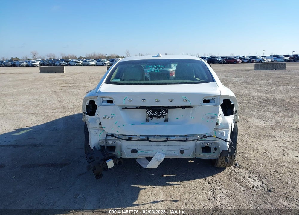 2017 VOLVO S60 VIN: YV126MFLXH2433058