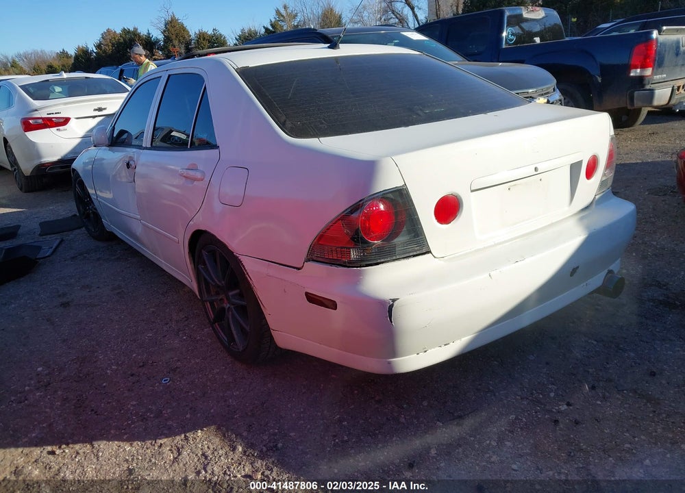 2001 LEXUS IS 300 VIN: JTHBD182810002006