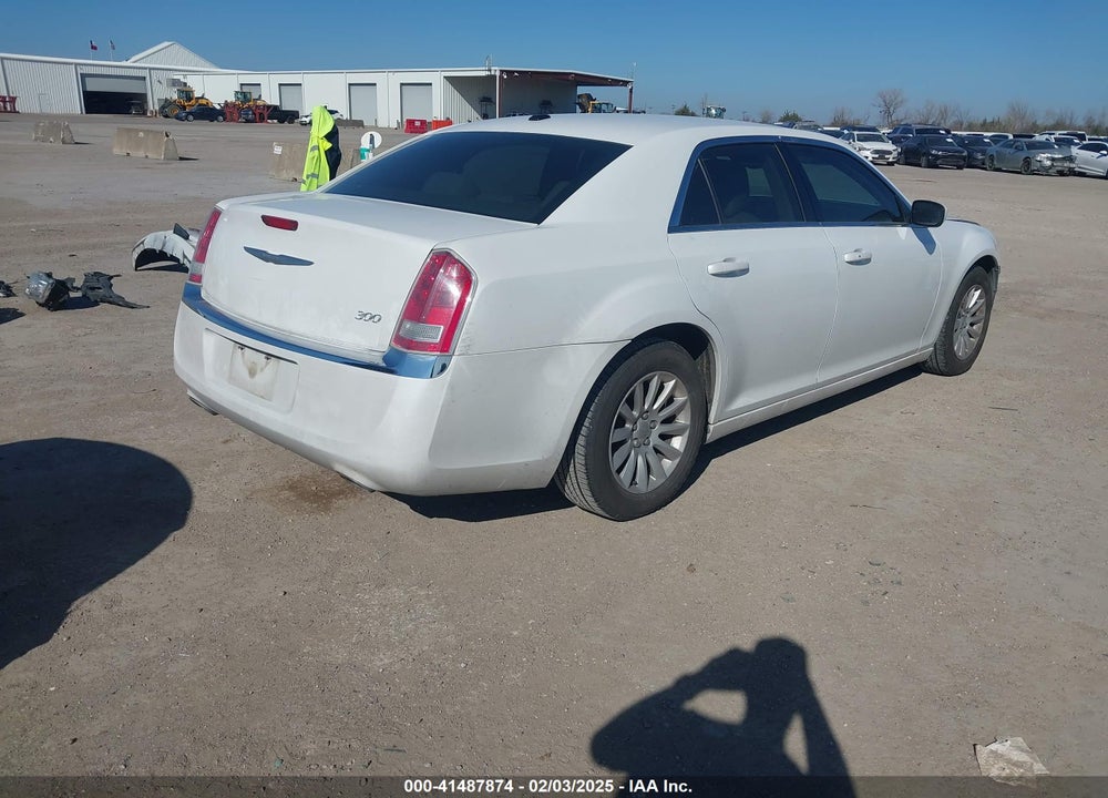 2013 CHRYSLER 300 VIN: 2C3CCAAG1DH559875