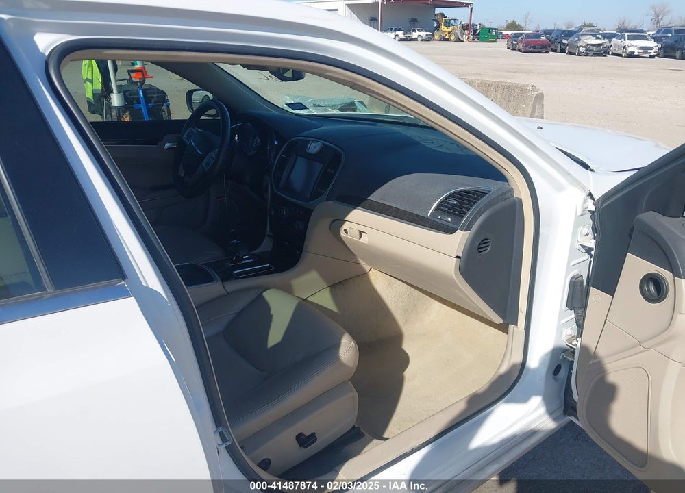 2013 CHRYSLER 300 VIN: 2C3CCAAG1DH559875