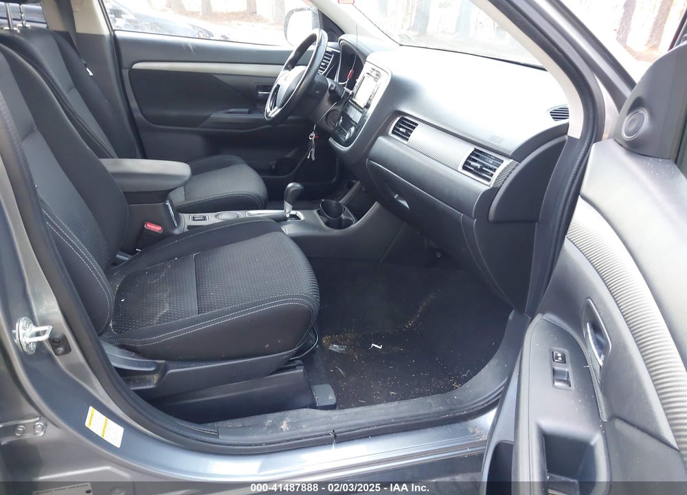 2016 MITSUBISHI OUTLANDER VIN: JA4AD3A39GZ020587