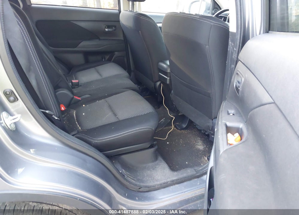 2016 MITSUBISHI OUTLANDER VIN: JA4AD3A39GZ020587
