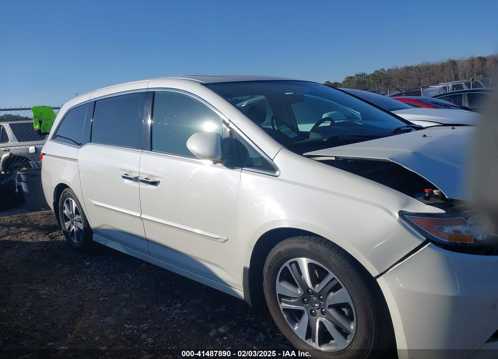 2015 HONDA ODYSSEY VIN: 5FNRL5H90FB001643