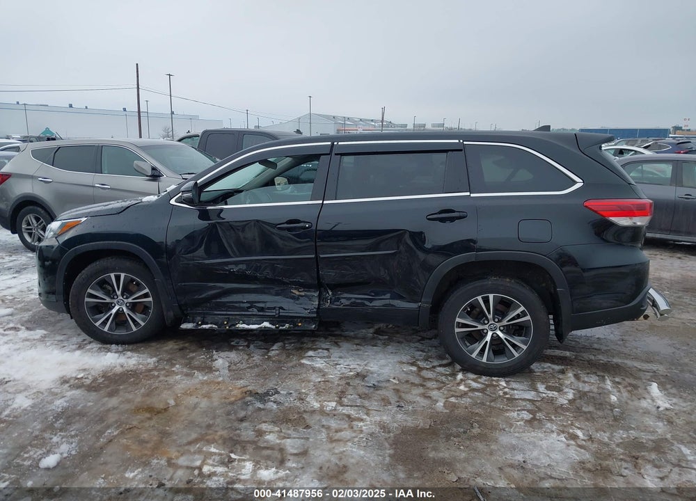 2017 TOYOTA HIGHLANDER LE PLUS VIN: 5TDBZRFH0HS414307