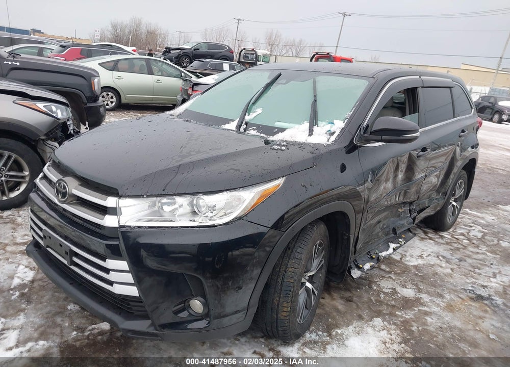 2017 TOYOTA HIGHLANDER LE PLUS VIN: 5TDBZRFH0HS414307