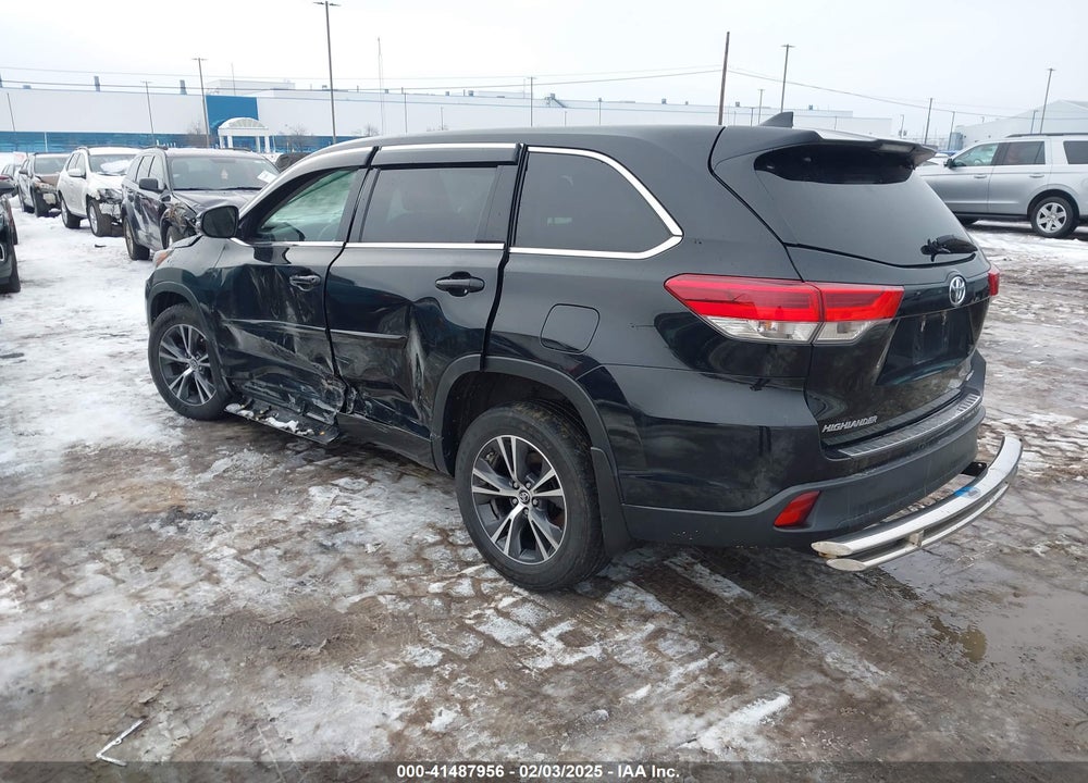 2017 TOYOTA HIGHLANDER LE PLUS VIN: 5TDBZRFH0HS414307