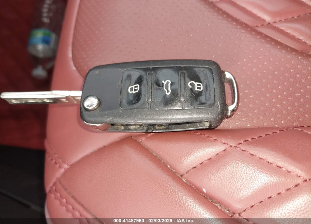 2012 VOLKSWAGEN JETTA VIN: 3VWDX7AJ9CM458423