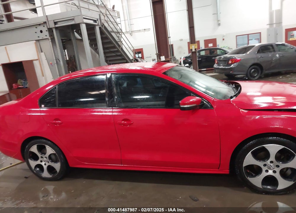 2011 VOLKSWAGEN JETTA 2.5L SE VIN: 3VWDZ7AJ6BM373564