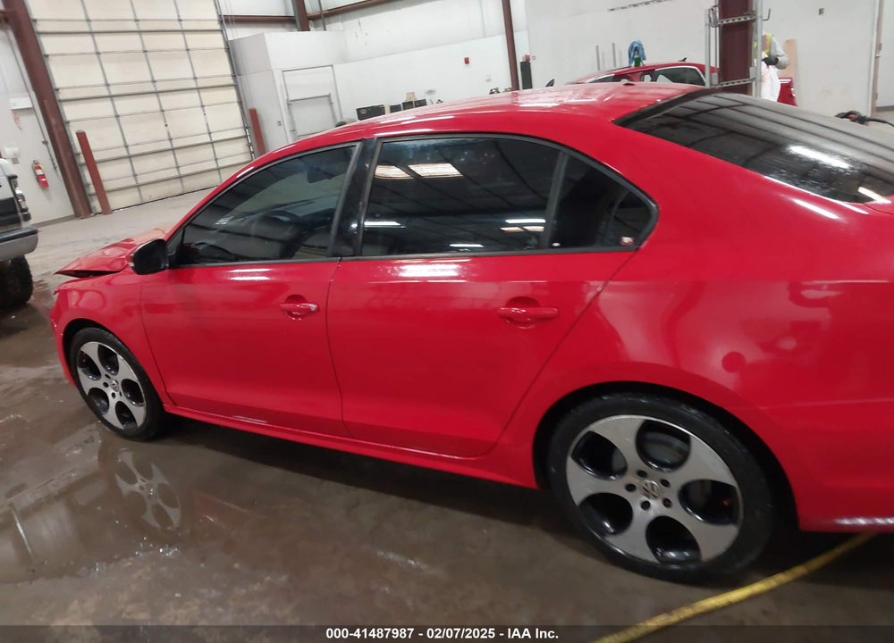 2011 VOLKSWAGEN JETTA 2.5L SE VIN: 3VWDZ7AJ6BM373564