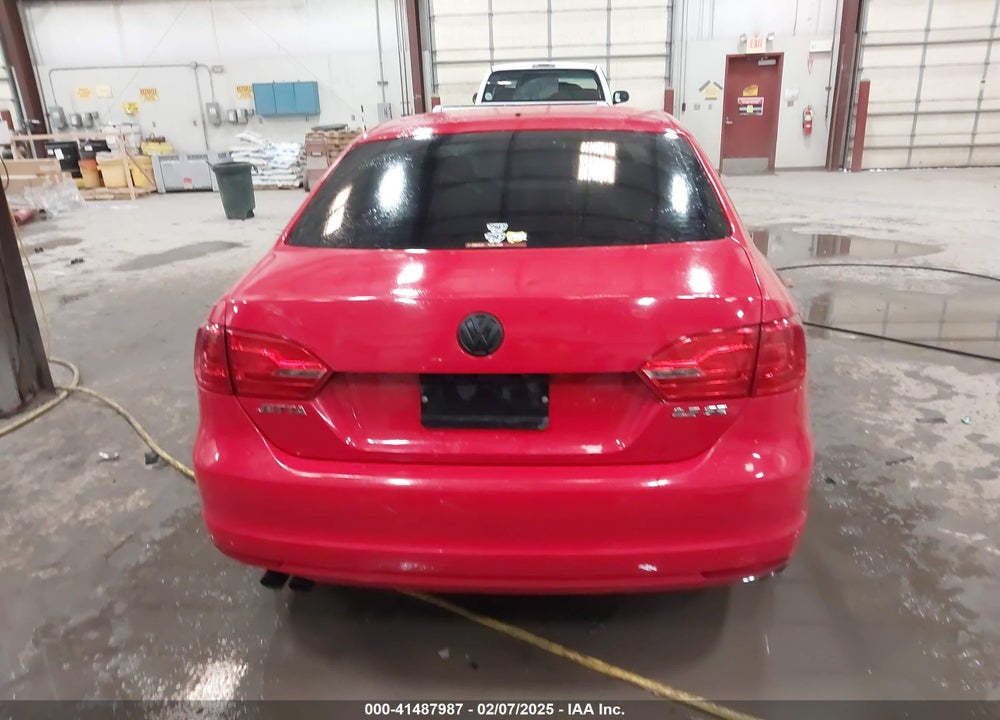 2011 VOLKSWAGEN JETTA 2.5L SE VIN: 3VWDZ7AJ6BM373564