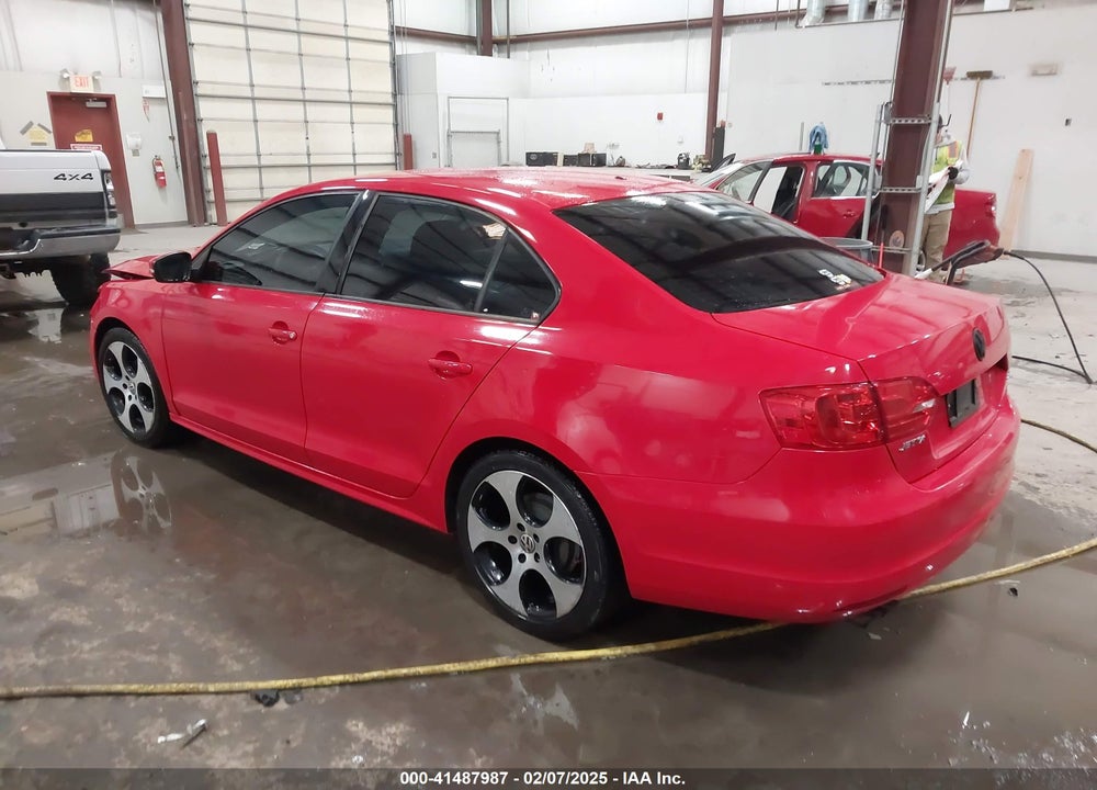 2011 VOLKSWAGEN JETTA 2.5L SE VIN: 3VWDZ7AJ6BM373564