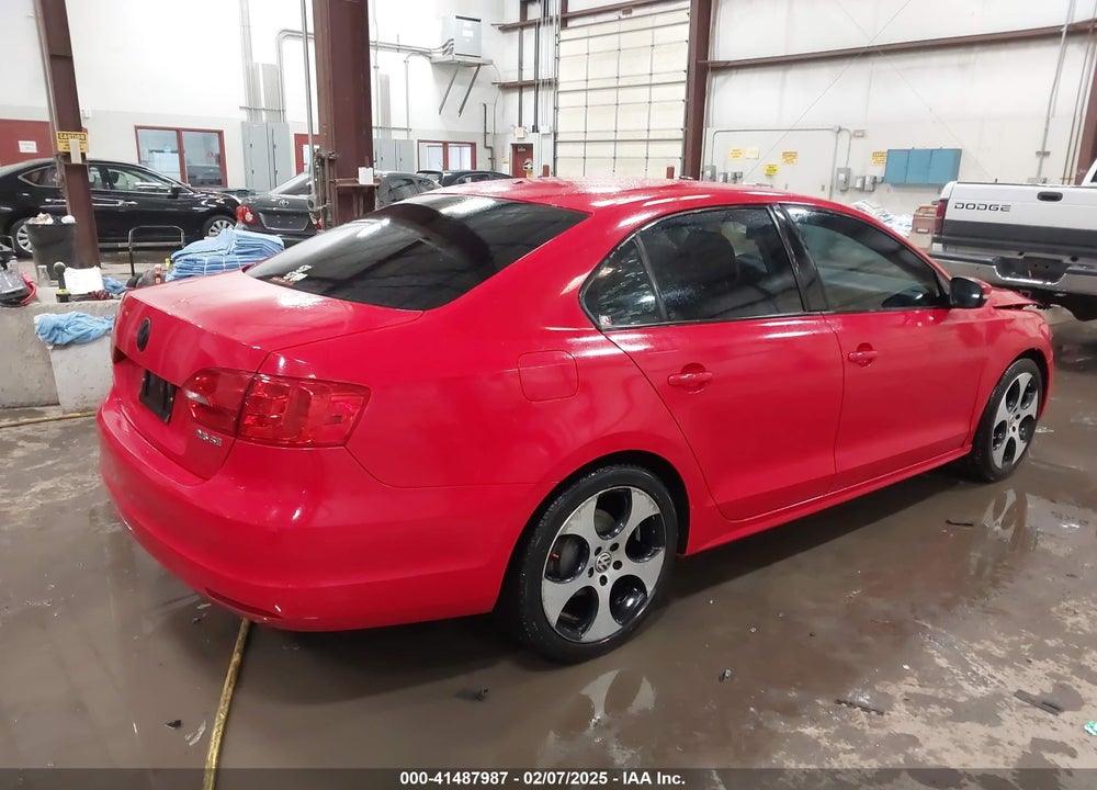 2011 VOLKSWAGEN JETTA 2.5L SE VIN: 3VWDZ7AJ6BM373564
