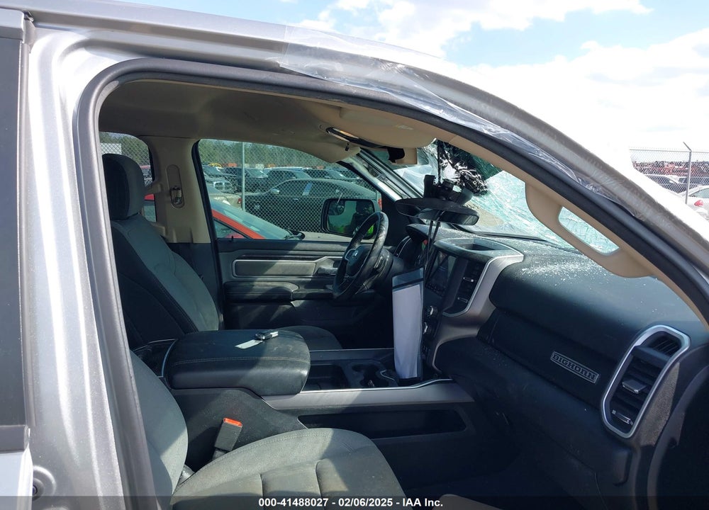 2020 RAM 1500 VIN: 1C6RREBT5LN128833