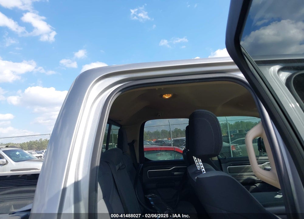 2020 RAM 1500 VIN: 1C6RREBT5LN128833