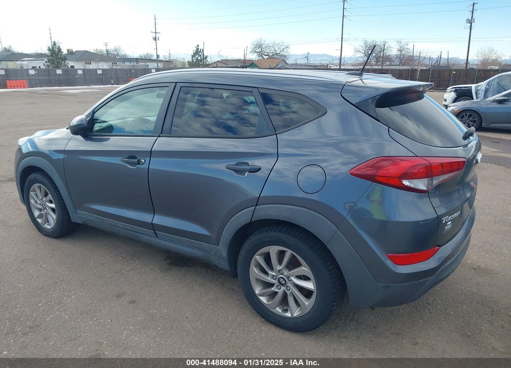 2016 HYUNDAI TUCSON SE VIN: KM8J3CA43GU090127