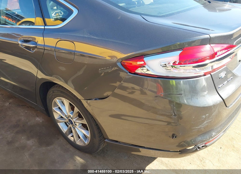 2017 FORD FUSION VIN: 3FA6P0HDXHR401988