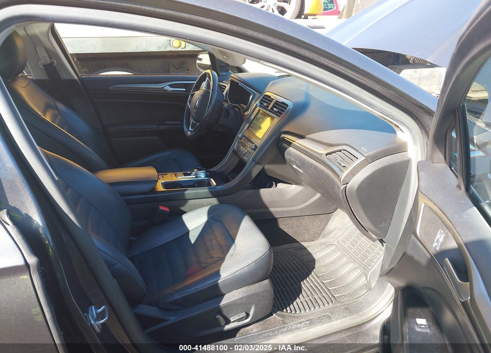 2017 FORD FUSION VIN: 3FA6P0HDXHR401988