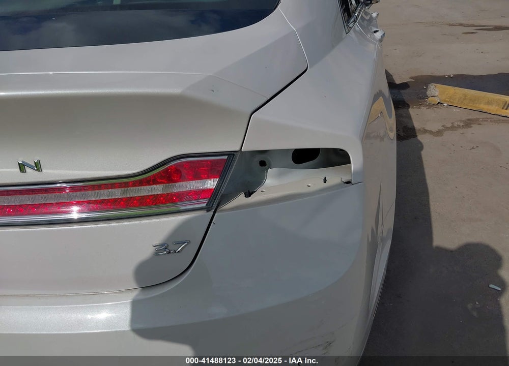 2016 LINCOLN MKZ VIN: 3LN6L2GK0GR630062