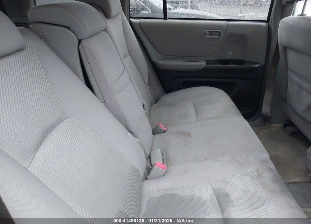 2005 TOYOTA HIGHLANDER V6 VIN: JTEEP21A550088986