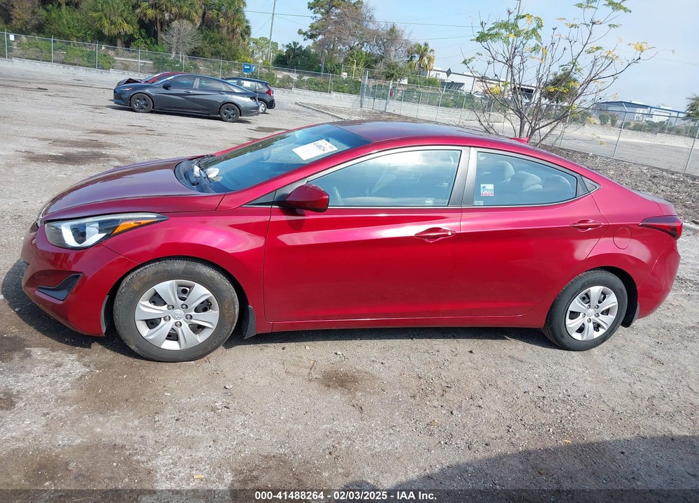 2016 HYUNDAI ELANTRA SE VIN: 5NPDH4AE0GH768280