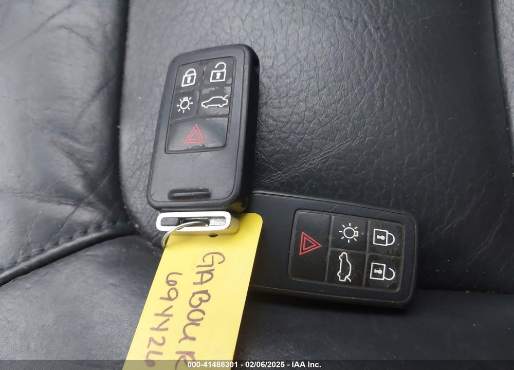 2008 VOLVO S80 VIN: YV1AH992681071144