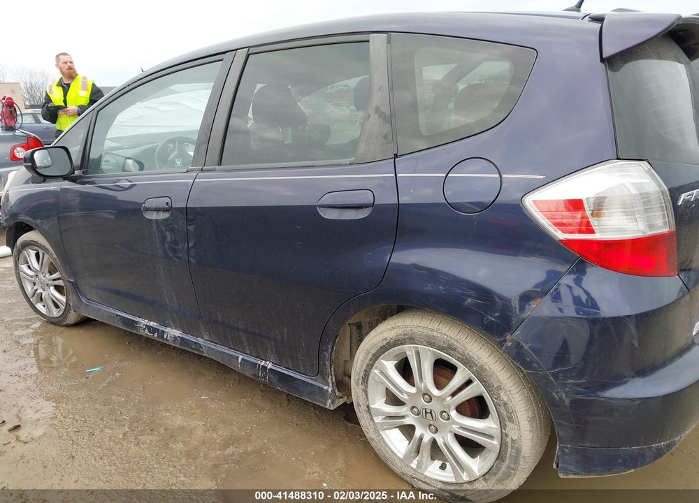 2009 HONDA FIT VIN: JHMGE88499S030345