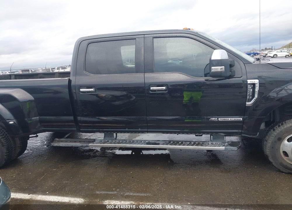 2019 FORD F-350 XLT VIN: 1FT8W3DTXKEG38222