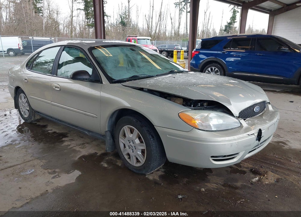 2005 FORD TAURUS SE VIN: 1FAFP53225A294590