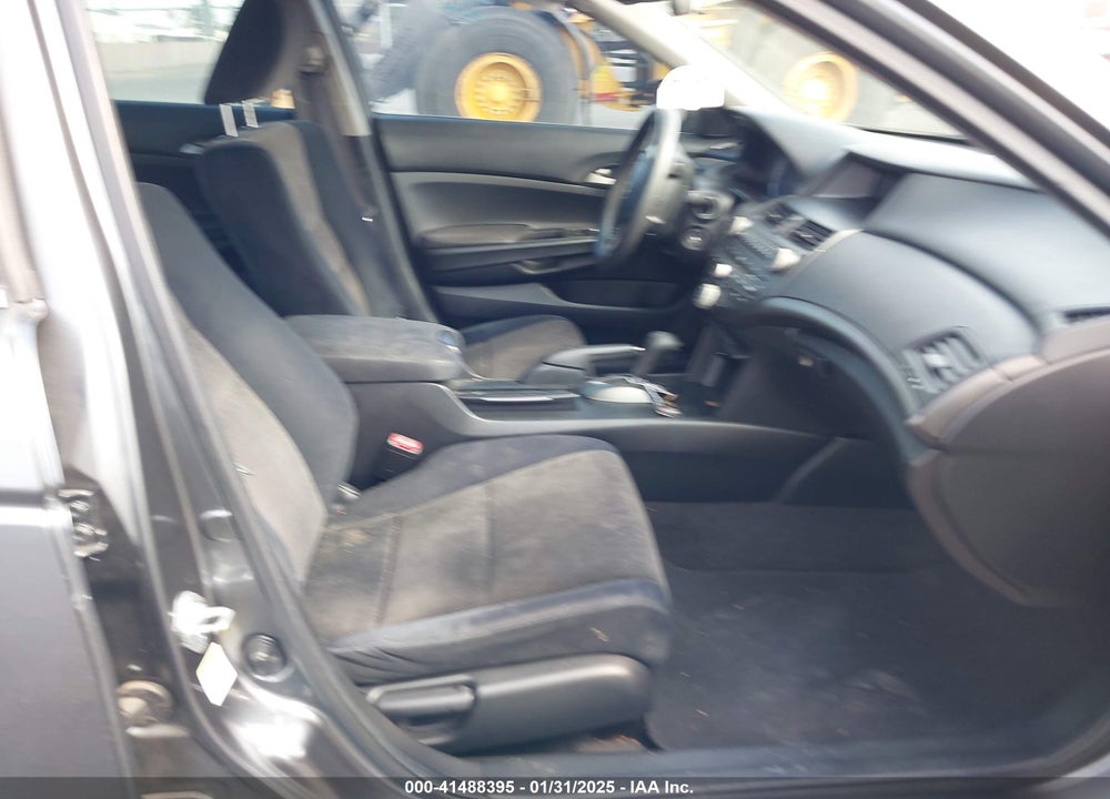 2009 HONDA ACCORD 2.4 LX VIN: JHMCP263X9C006372