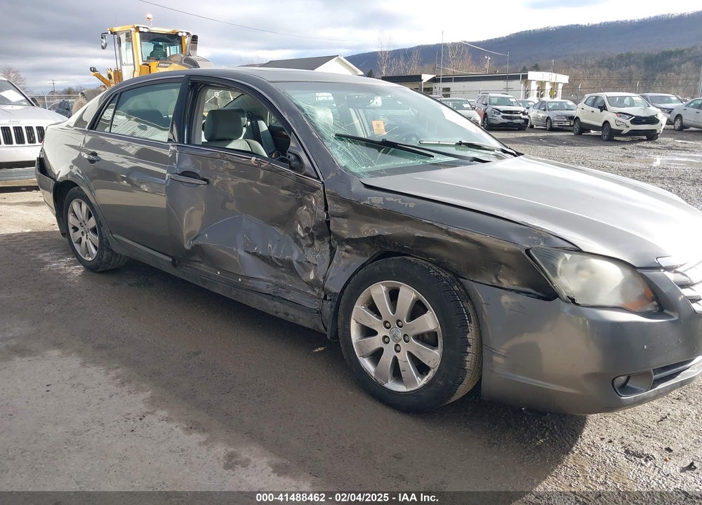 2005 TOYOTA AVALON XLS VIN: 4T1BK36B65U056453