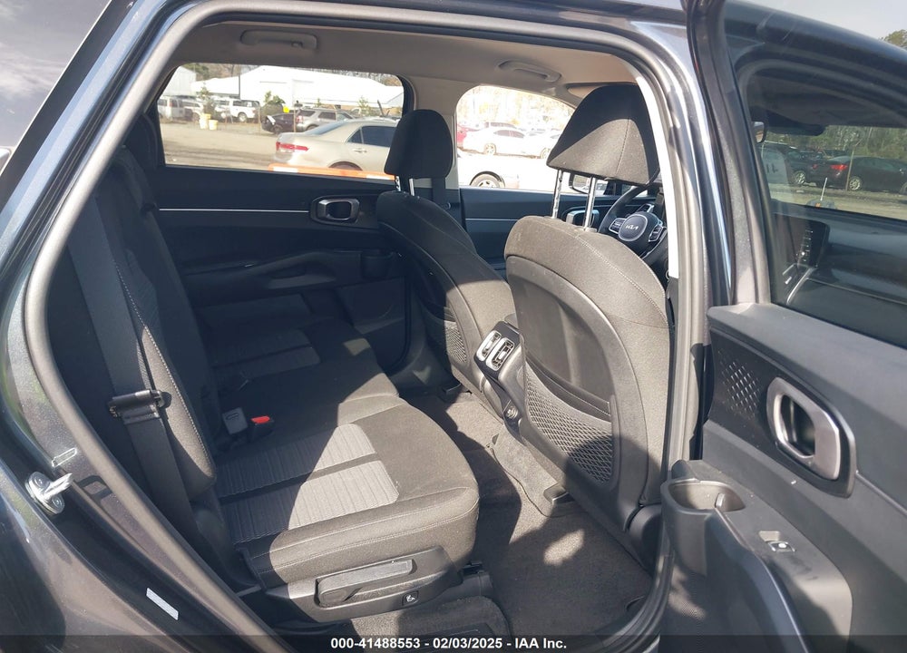 2023 KIA SORENTO LX VIN: 5XYRG4LC7PG205397