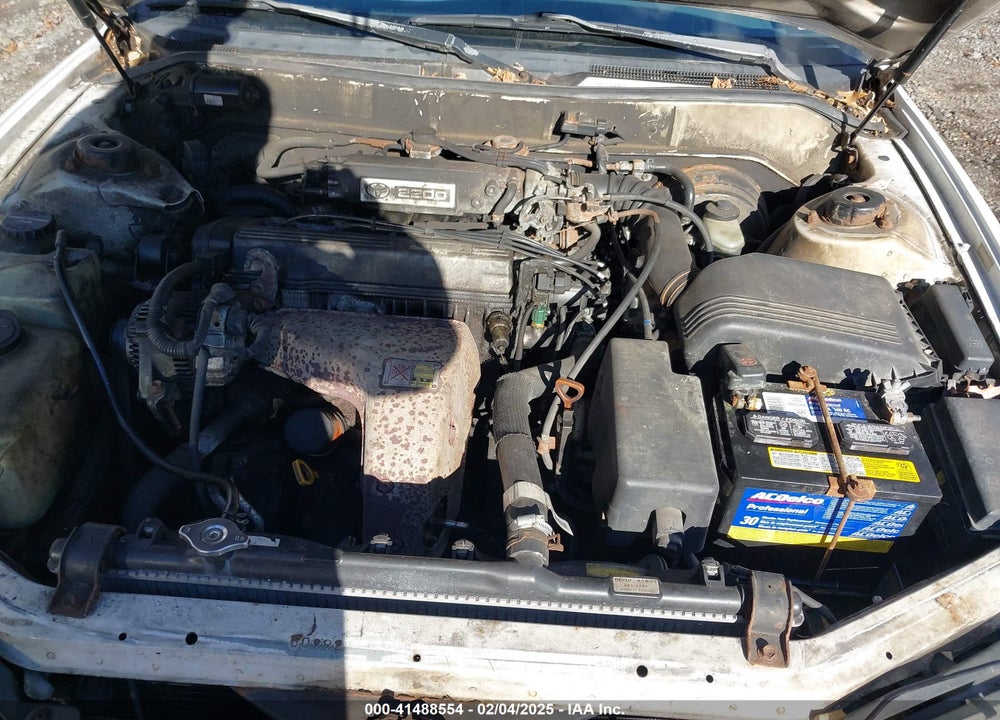 1992 TOYOTA CAMRY LE VIN: 4T1SK12EXNU063748
